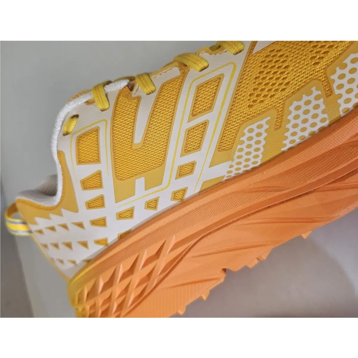 Hoka shoes - Hoka One One Speedgoat 2 - 1162710-DRL - Dawn Lite/Sun Coral 11