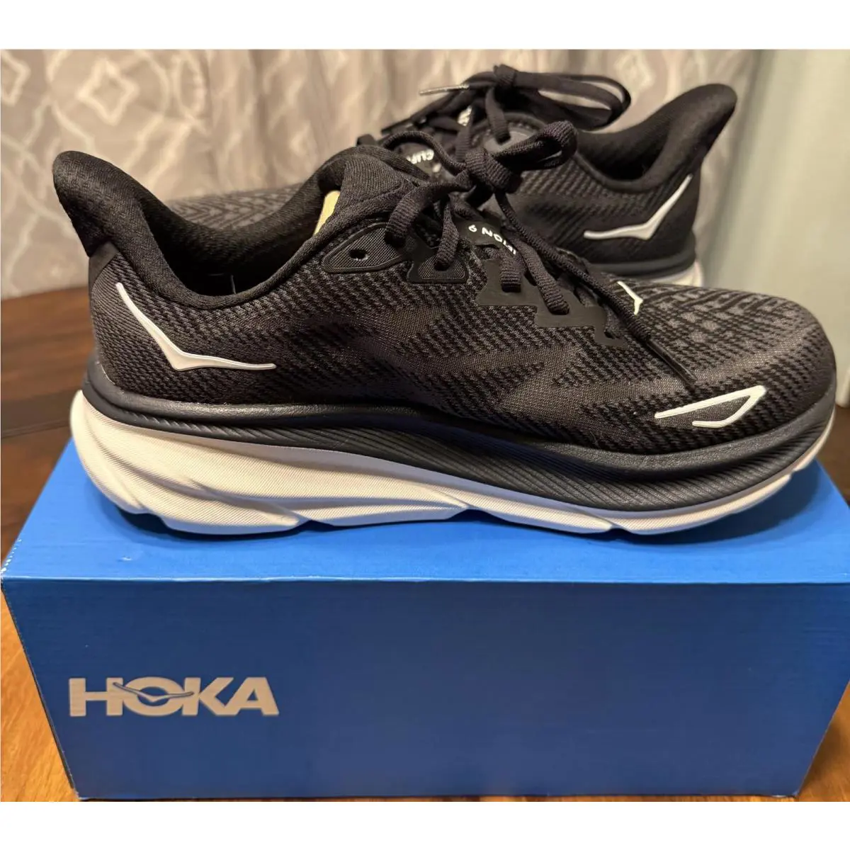 Hoka shoes - NA - Black 1