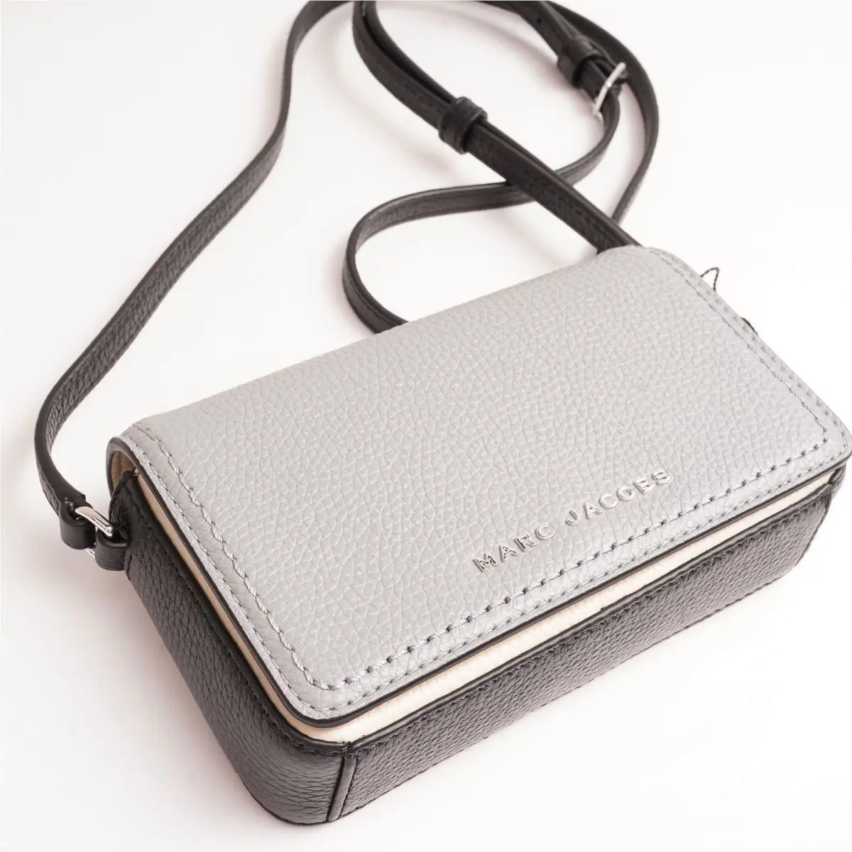 Marc Jacobs 4P3SMN008S02 Groove Grey/marshmallow Off White Womens Crossbody Bag
