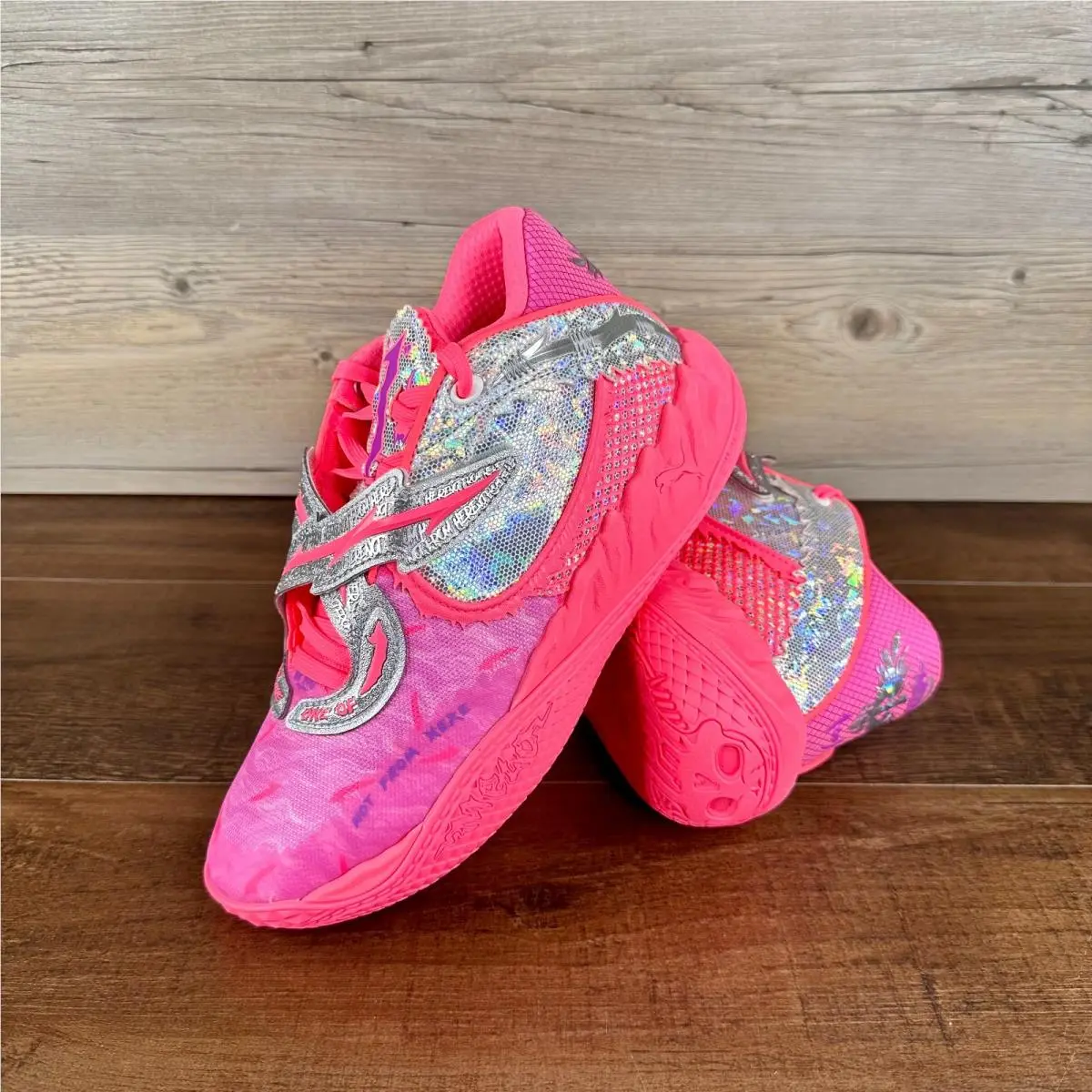 Puma Lamelo Ball MB.05 World Tour GS Size 6 Sun Struck Pure Magenta 312249 01