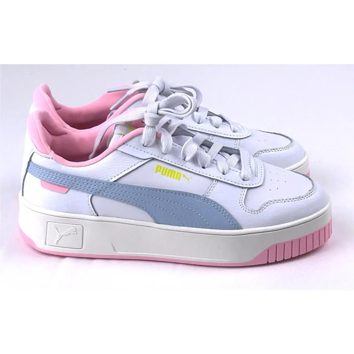 Woman’s Puma Carina Street Sneakers White / Frosted Dew Pink 7.5