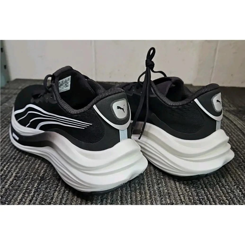 Puma shoes - Puma 31008801 MagMax Nitro - MagMax Nitro - 31008801 - Black & White 4