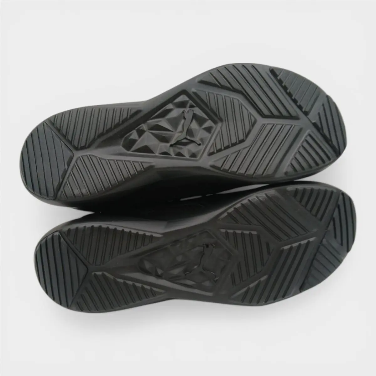 Puma shoes - As Pictured 2