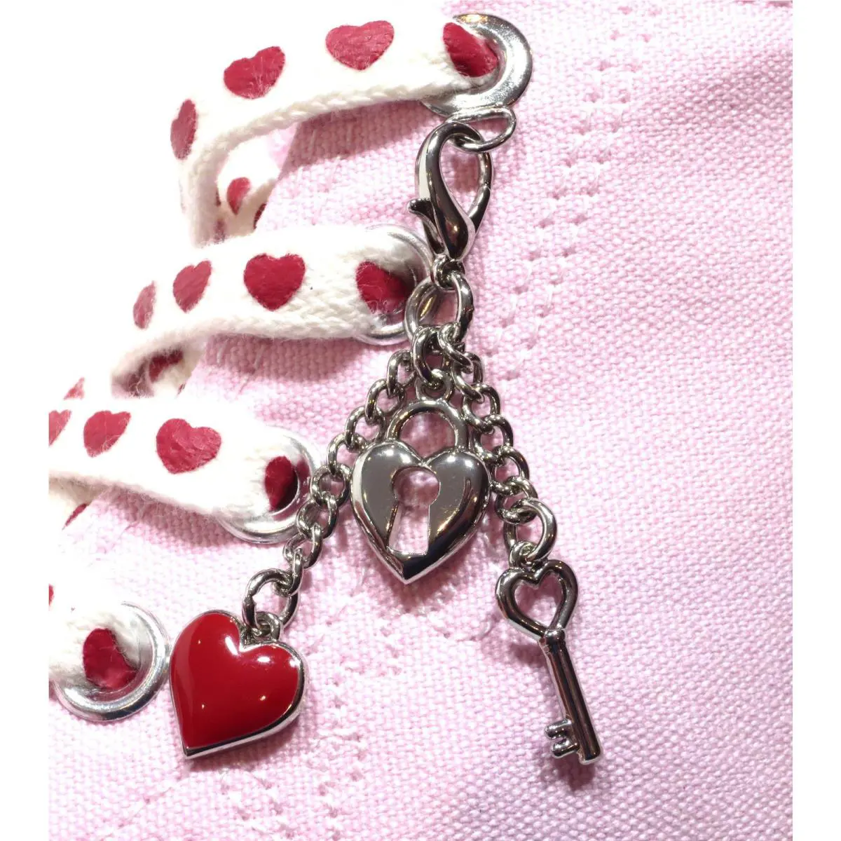 Converse shoes - Chuck Taylor Valentines Edition - Chuck Taylor Valentines Edition - A20658C - Pale Pink High Tot 22