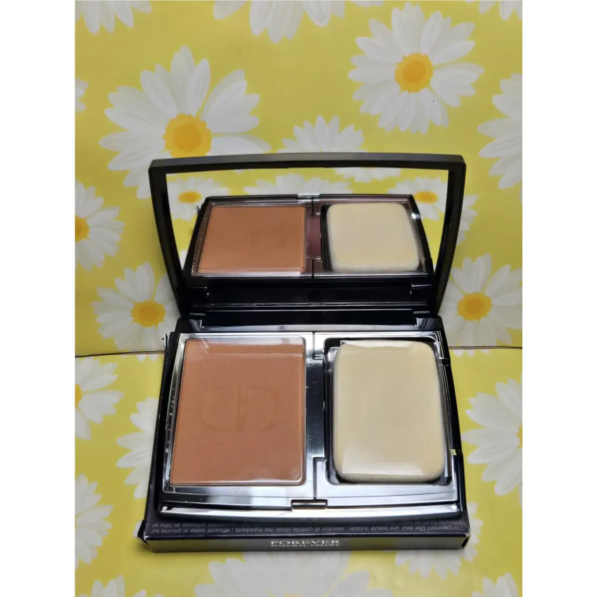 Dior Forever Natural Velvet Long Wear Compact Foundation 5N Neutral 0.35oz