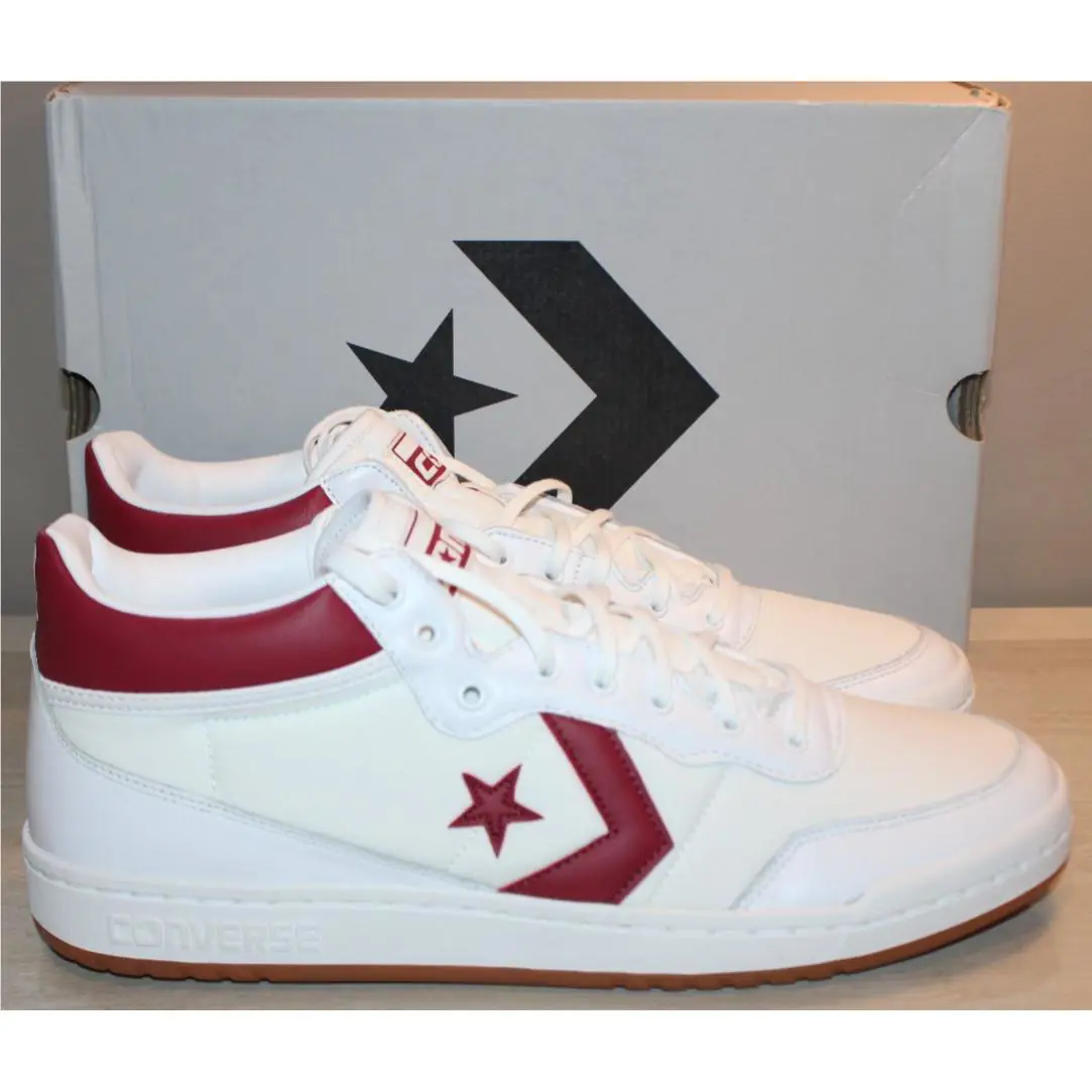 Converse shoes - White 2