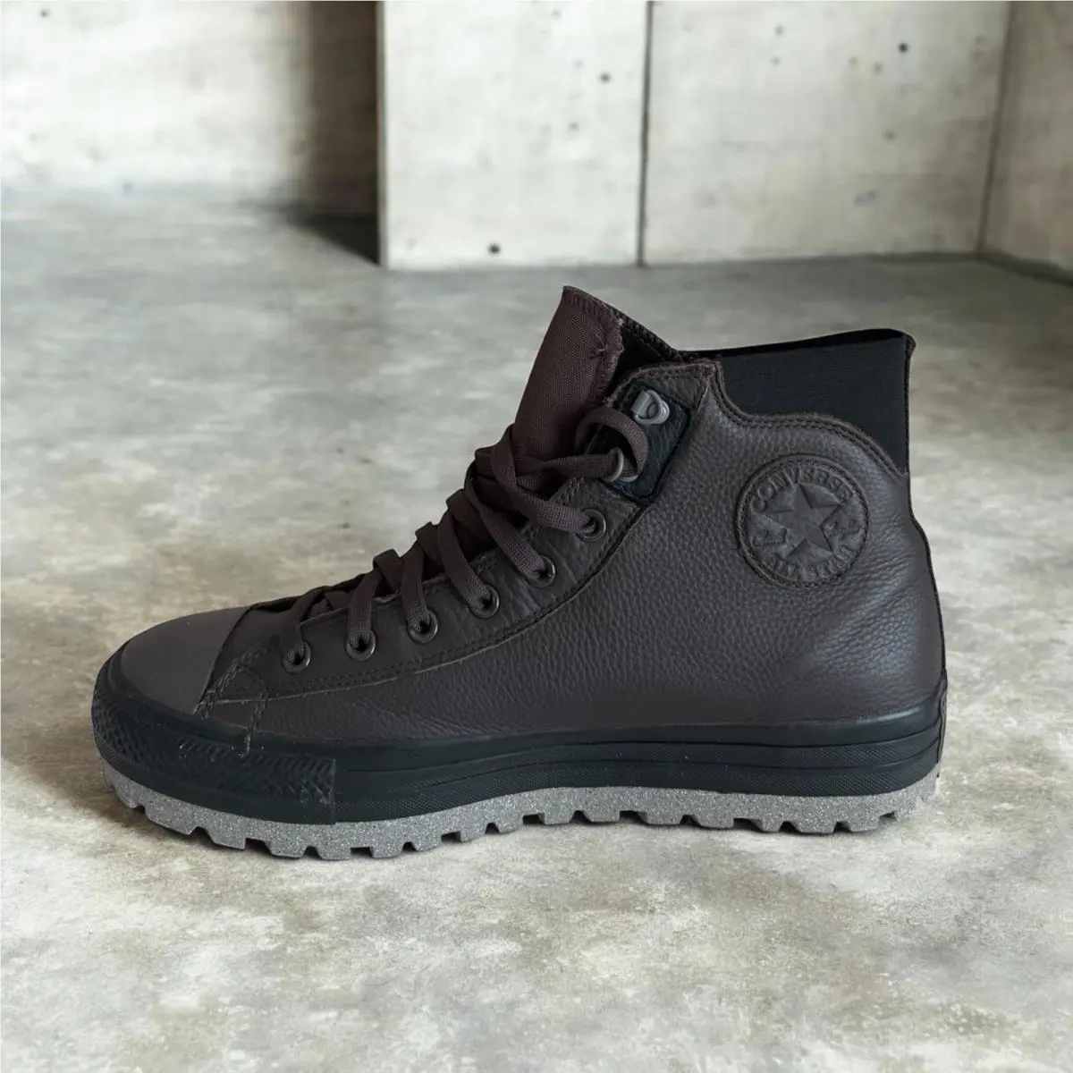 Converse shoes - Converse Chuck Taylor All Star Hi - Brown 1