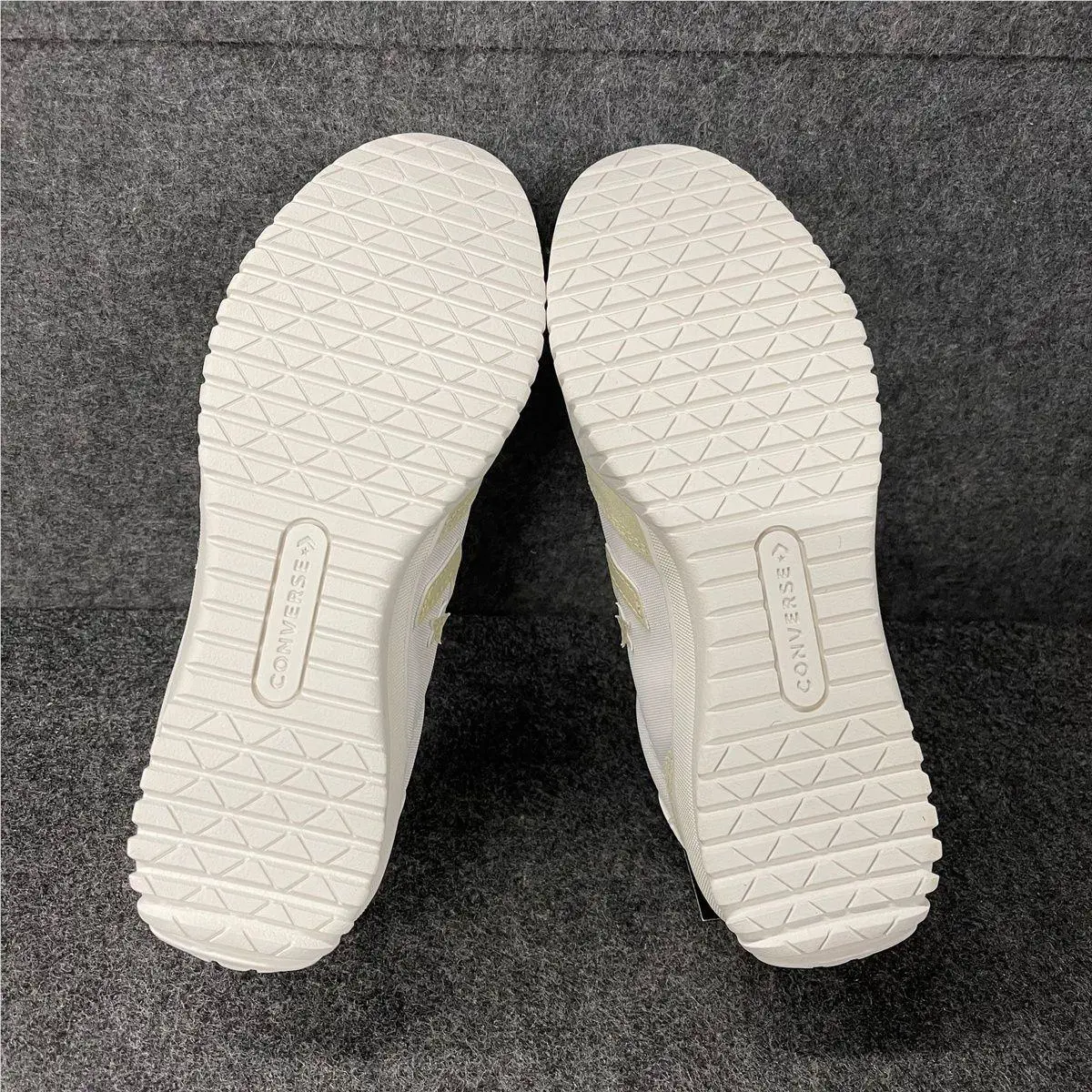 Converse shoes - vs-185400 - vs-185400 - White (UPC: 194435536729) 1