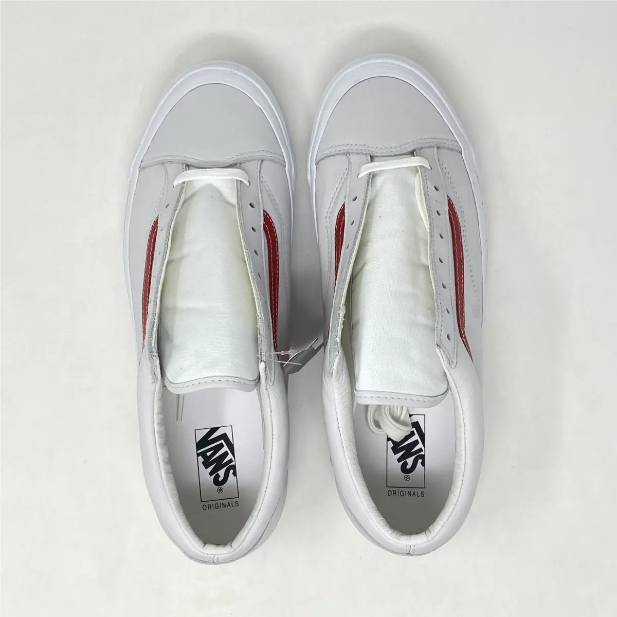 Vans shoes - White (UPC: 192828743952) 1