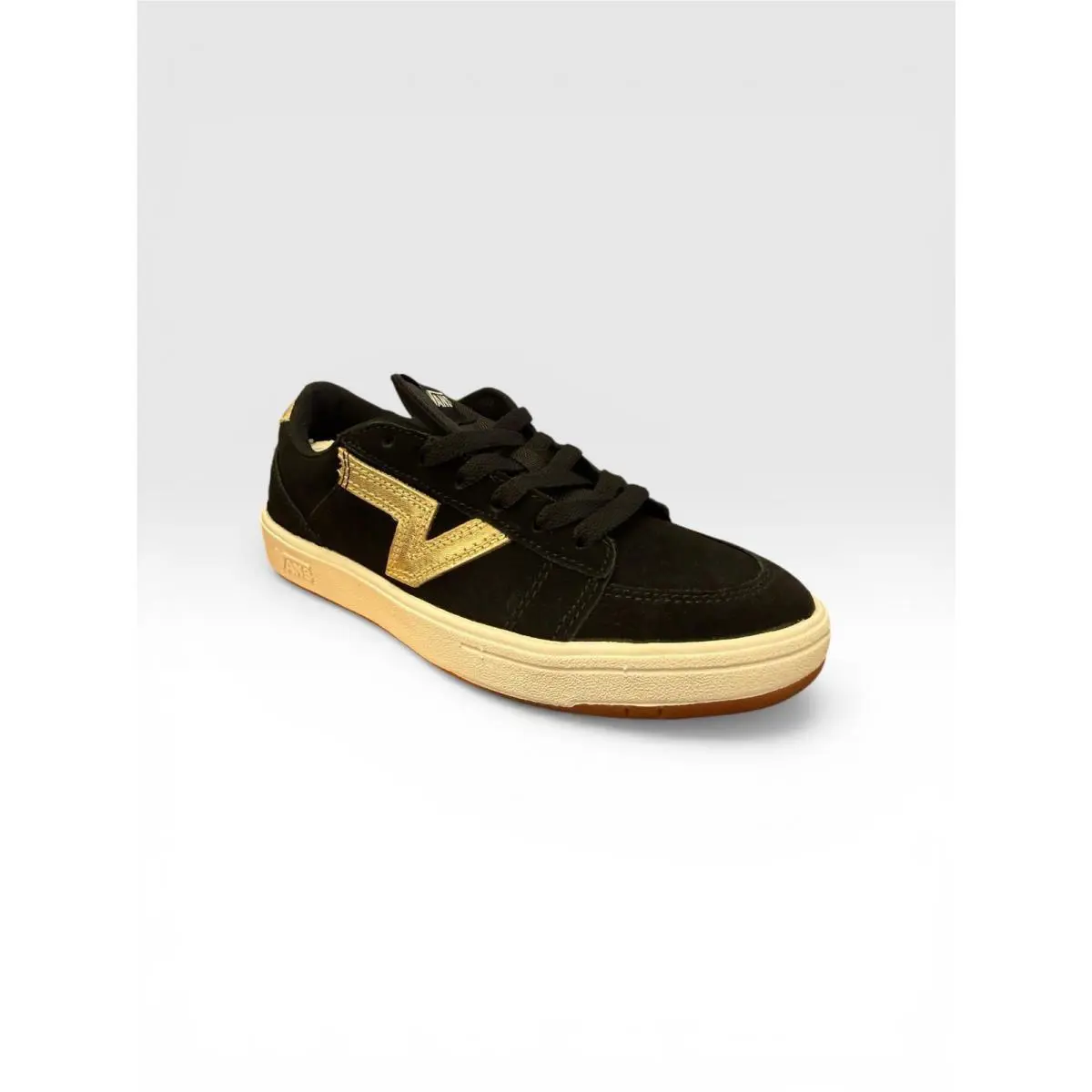 Vans shoes - Black (UPC: 196570693602) 0