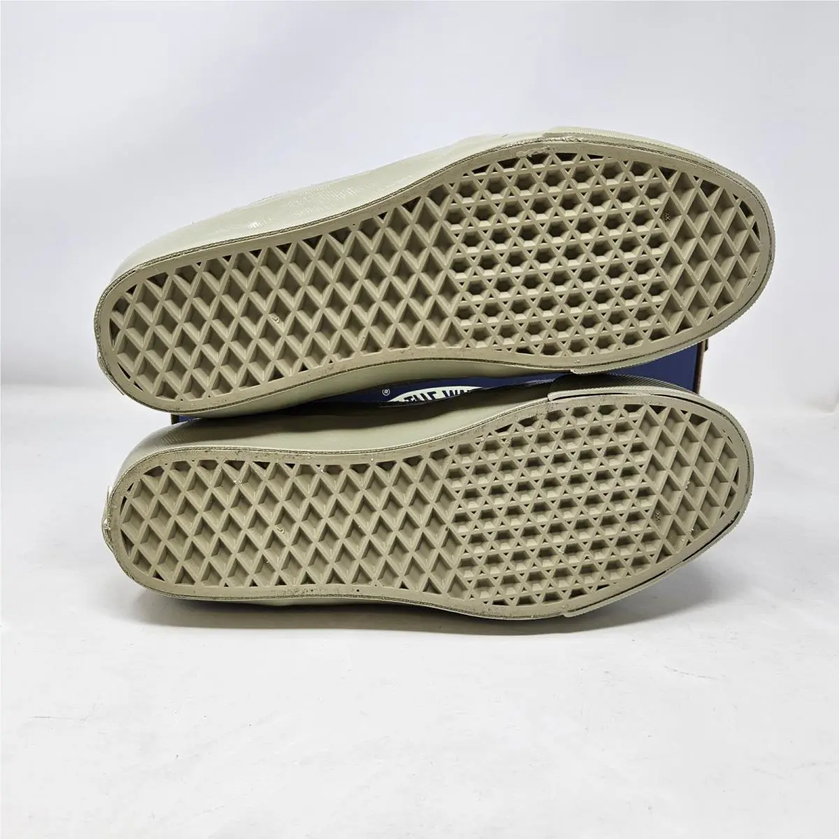 Vans shoes - VANS Half Cab - Half Cab - VN000CXJEL7 - Hairy Suede Elm 1