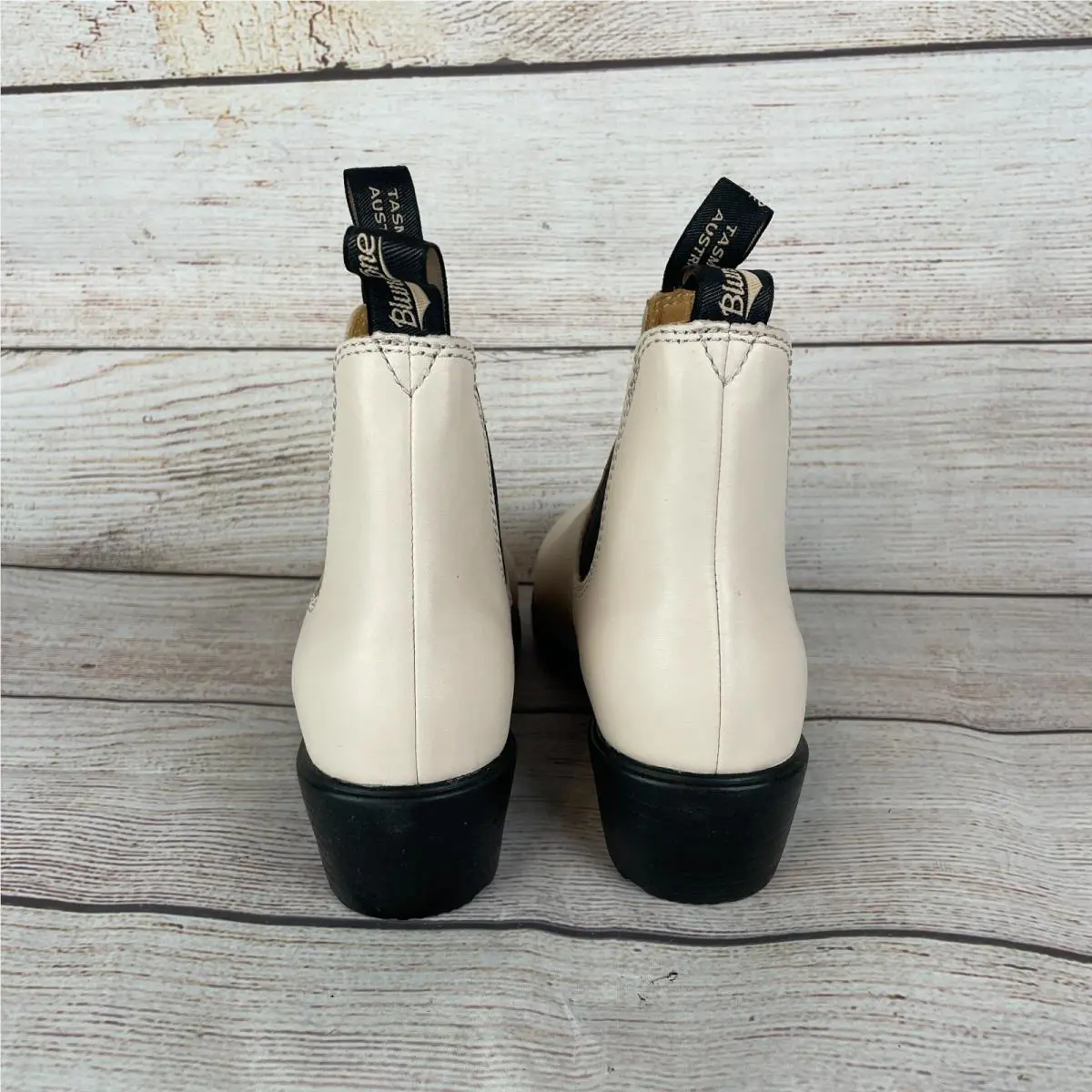 Blundstone shoes - White 3