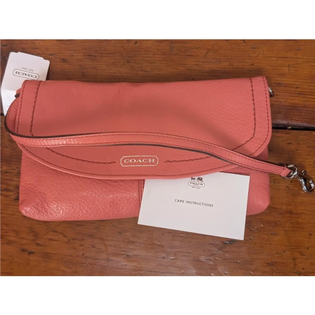 Coach Wristlet Convertable Clutch Pebbled True Salmon/pink Shipping