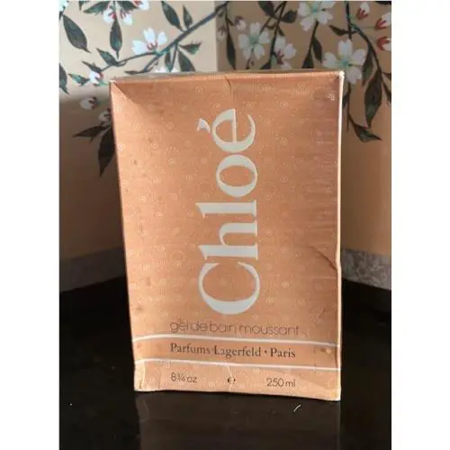 Chloe Perfumed Gel de Bain by Parfum Lagerfeld Paris in Box