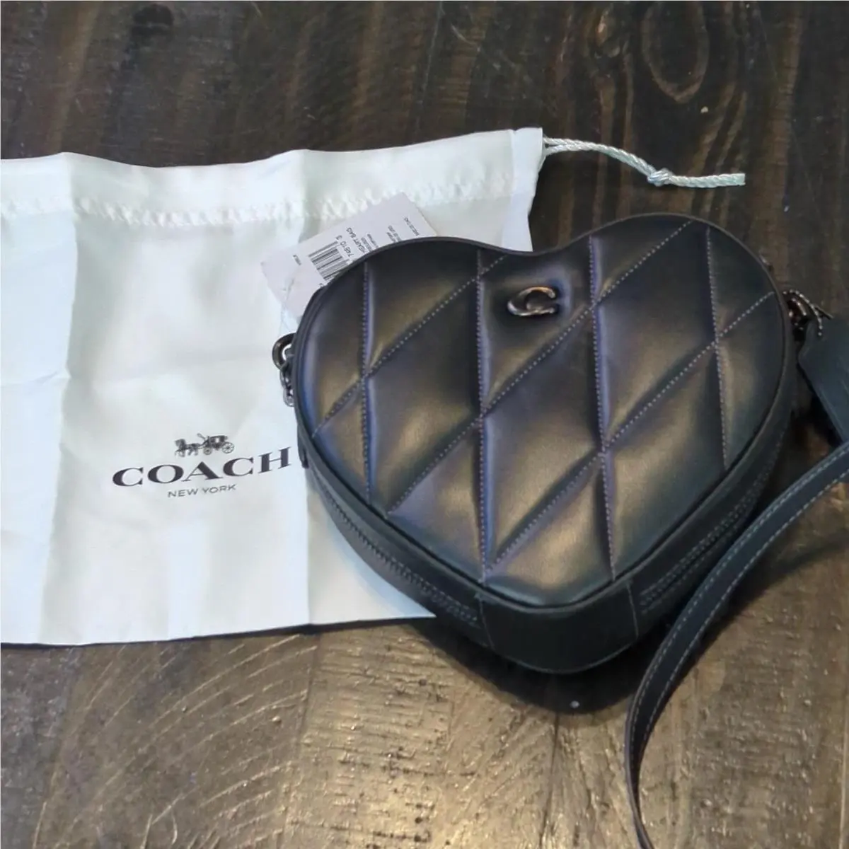 Nwot Coach Quilted Black Leather Heart Crossbody Bag with Quilting Pewter