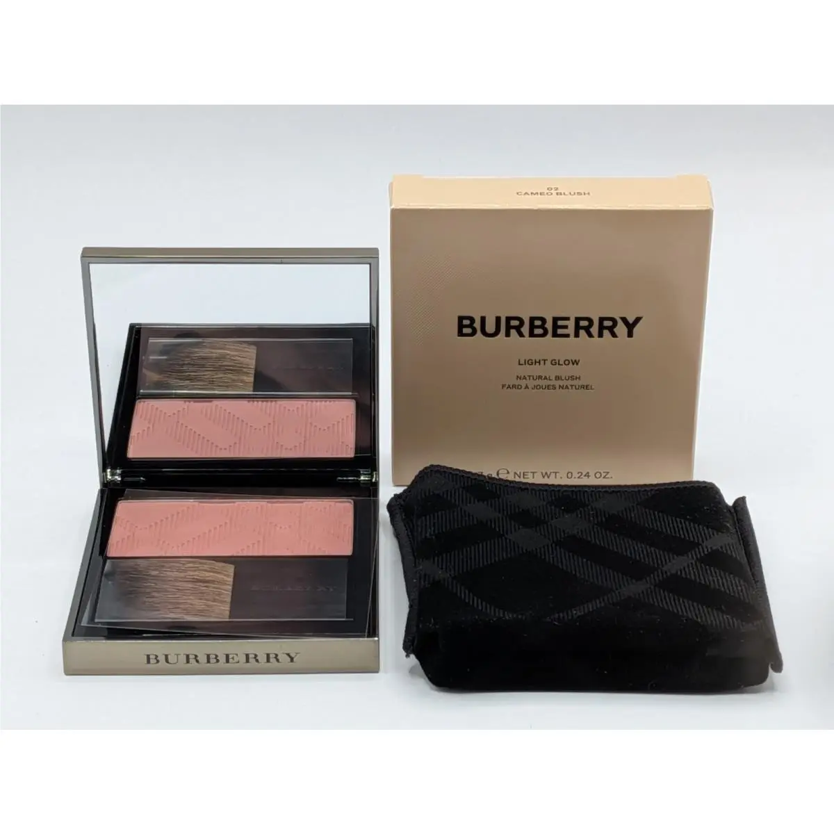 Burberry Light Glow Natural Blush Cameo Blush 02