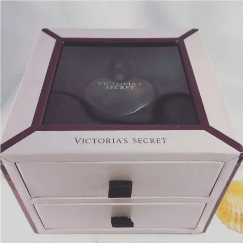 Victorias Secret Intrigue Limited Ed Eau de Parfum Gift Set
