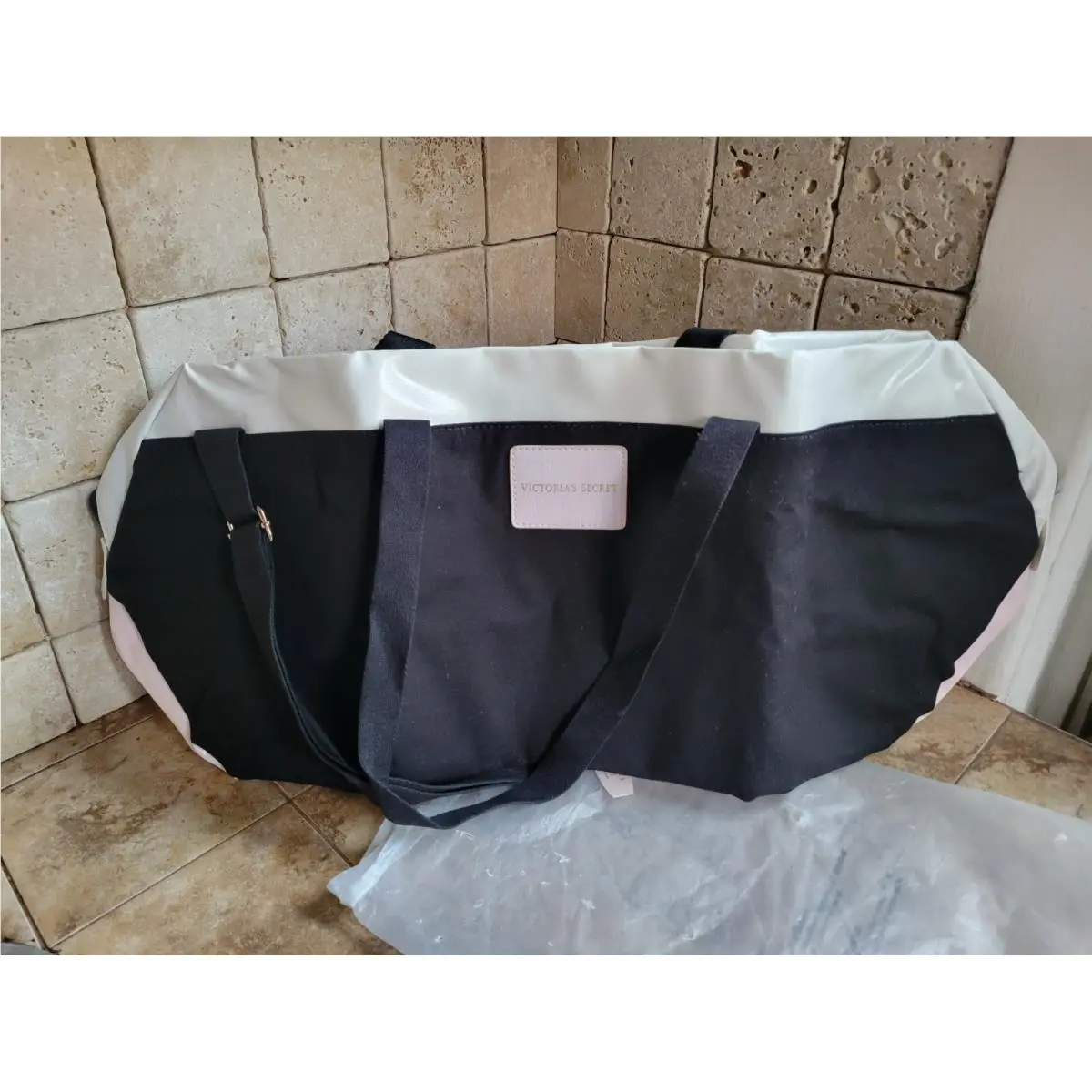 Victoria`s Secret Black White Top Pink Bottom Barrell Zipper Tote Bag