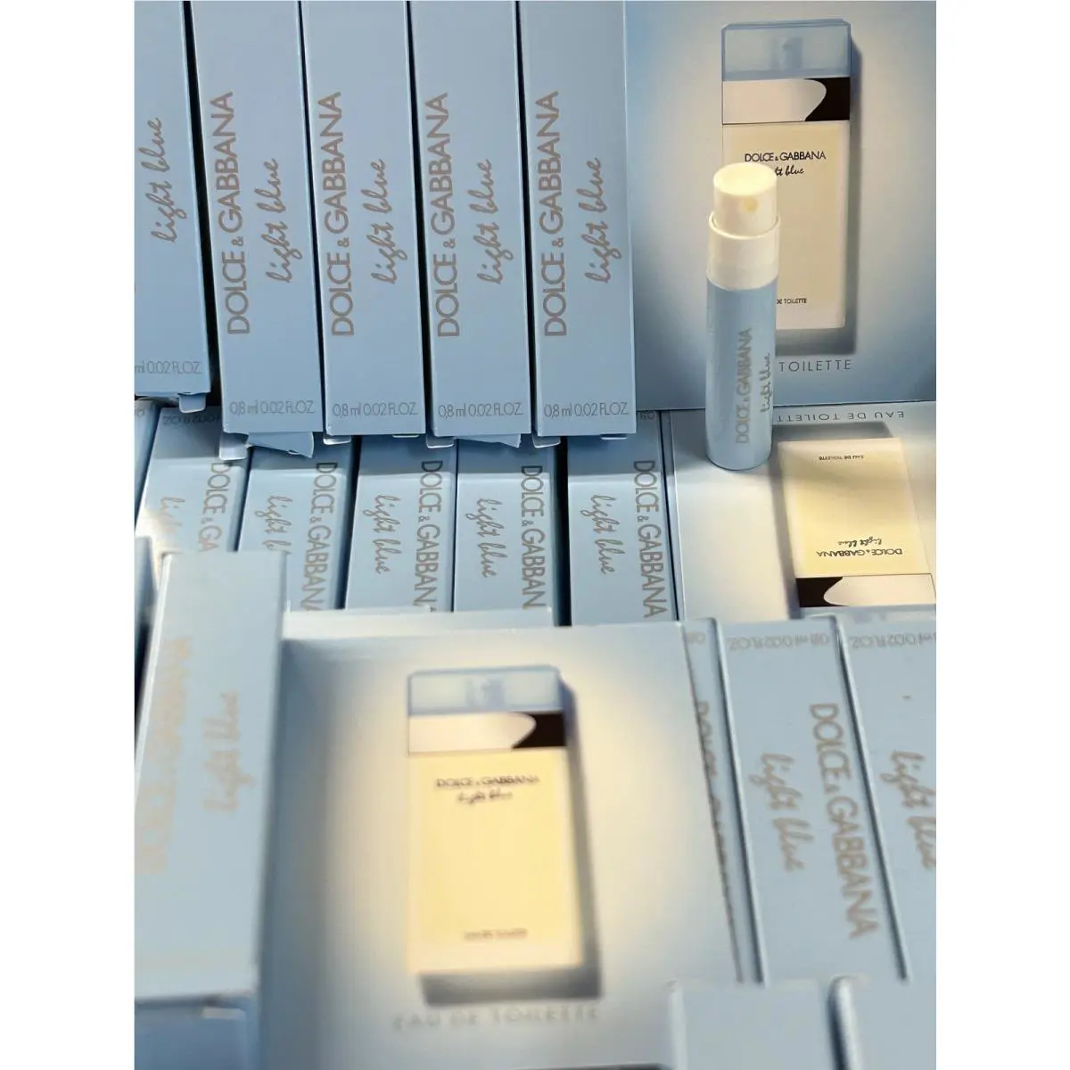 100 Dolce Gabbana Light Blue Women .02 oz Edt Spray Boxed Vial