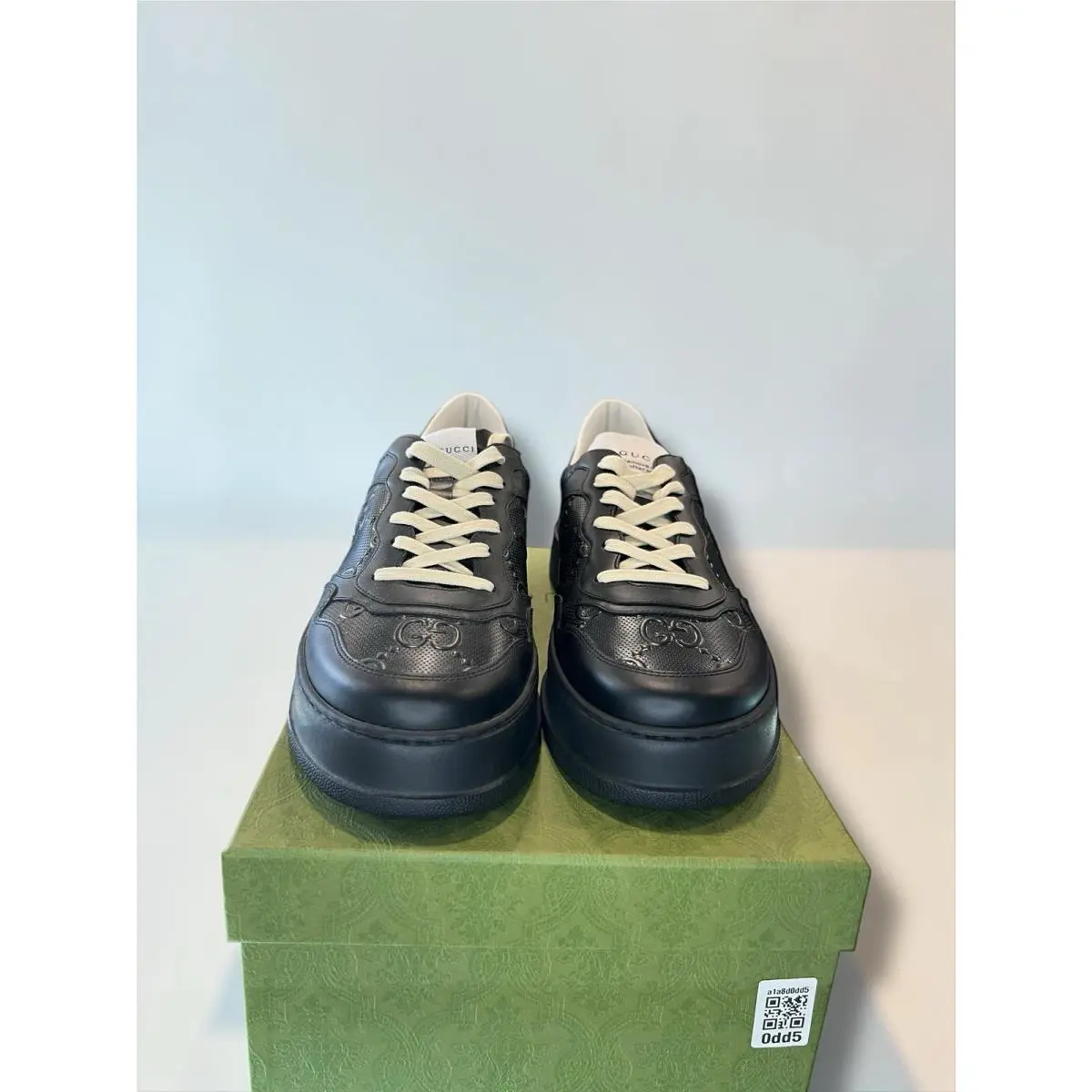 Size 12 1/2 Men`s Leather Gucci Chunky B Sneaker