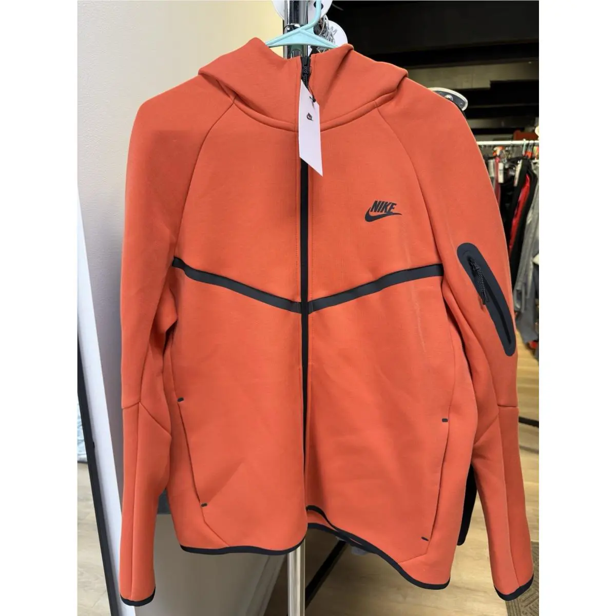 Nike clothing - Orange 10