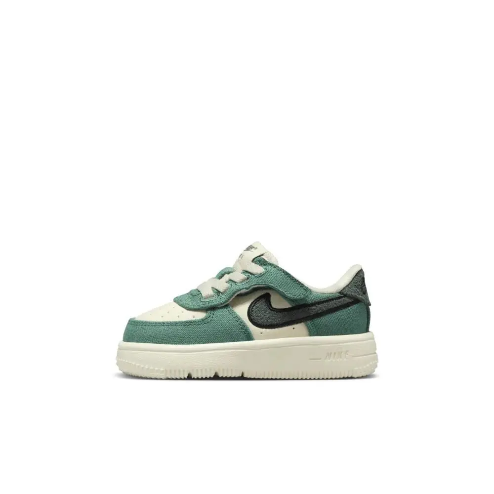 Nike shoes - FZ6744 100 - FZ6744 100 - Coconut Milk/Vintage Green 3