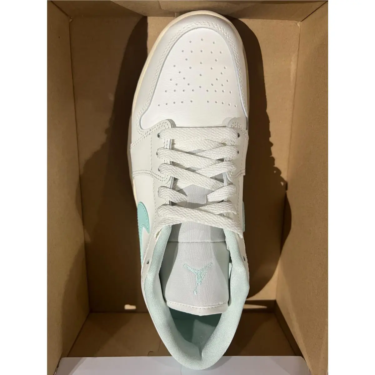 Nike shoes - SAIL/GLOO 1