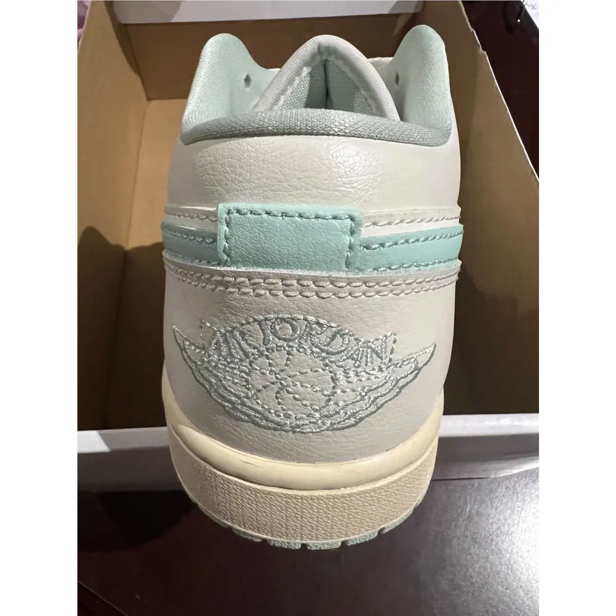 Nike shoes - SAIL/GLOO 4