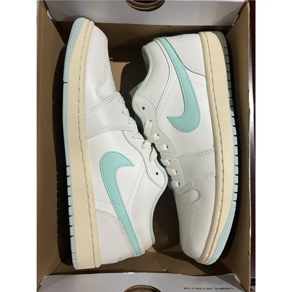 Nike shoes - SAIL/GLOO 6