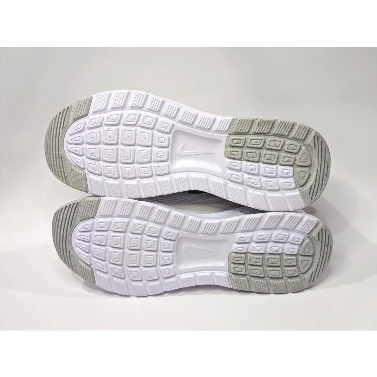 Nike shoes - Nike Air Max Nuaxis SE - IB4341-100 - Summit White/Silver 17