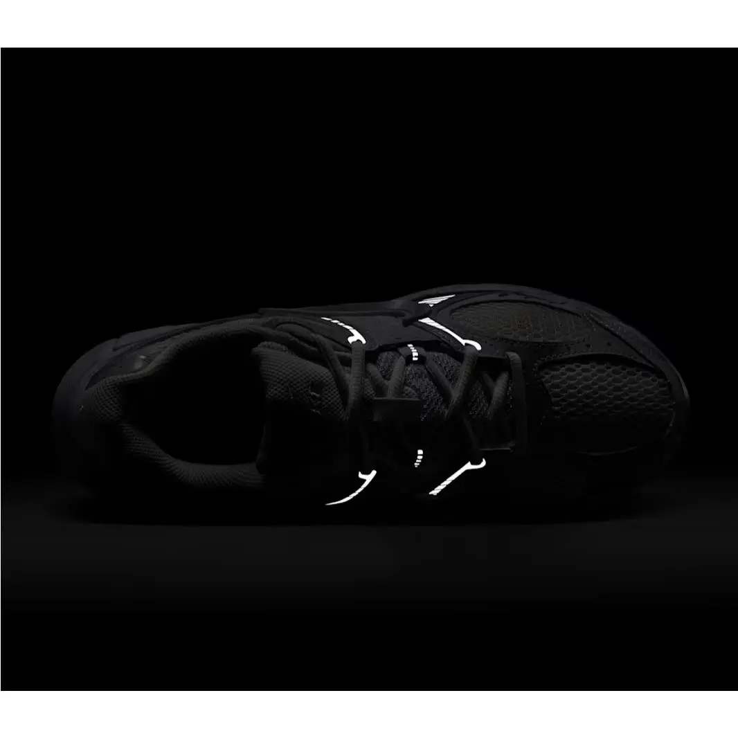 Nike shoes - Nike V5 - HQ7901-101 - Silver 8