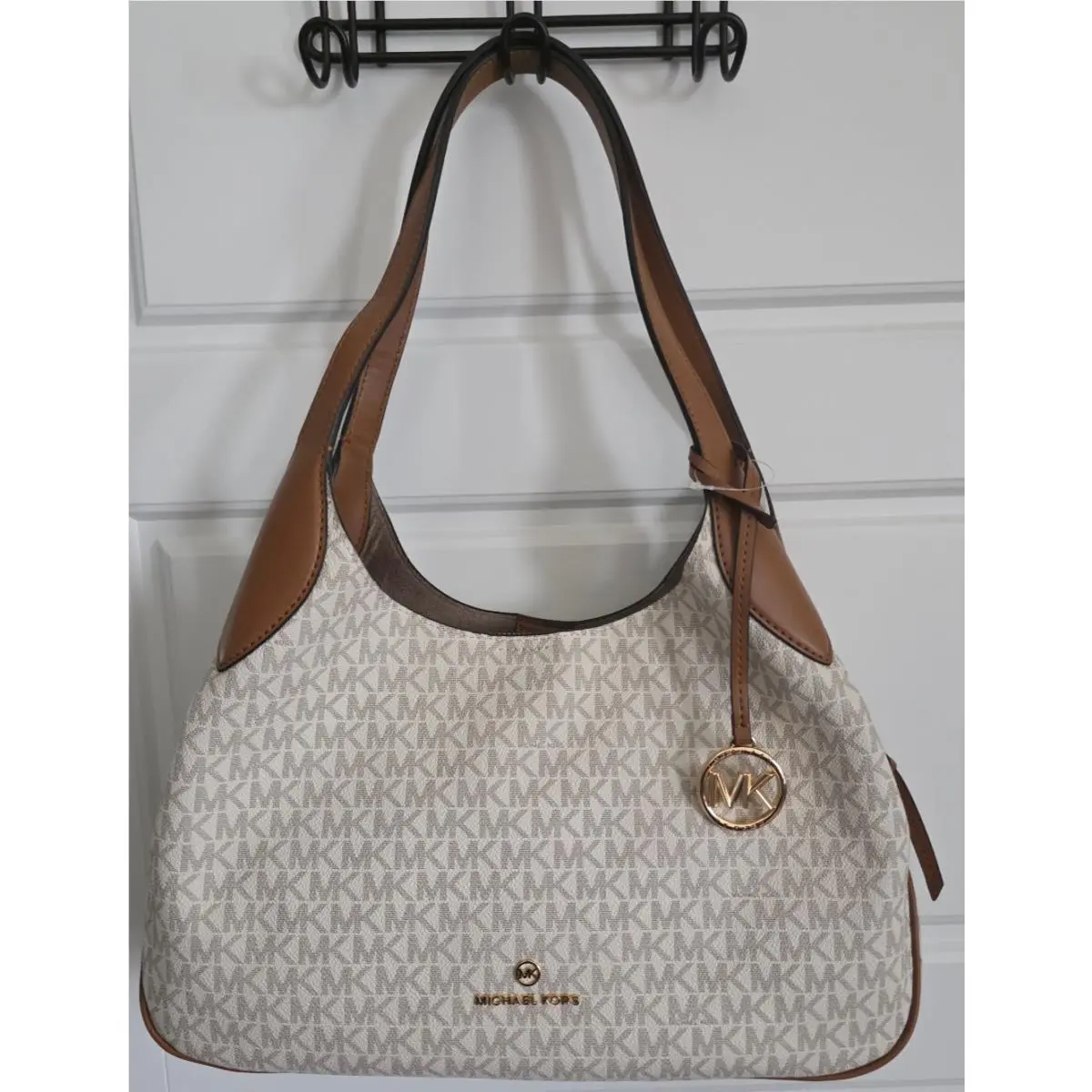 Michael Kors Kelsey Pebbled Leather MK Signature Large Shoulder Bag Purse