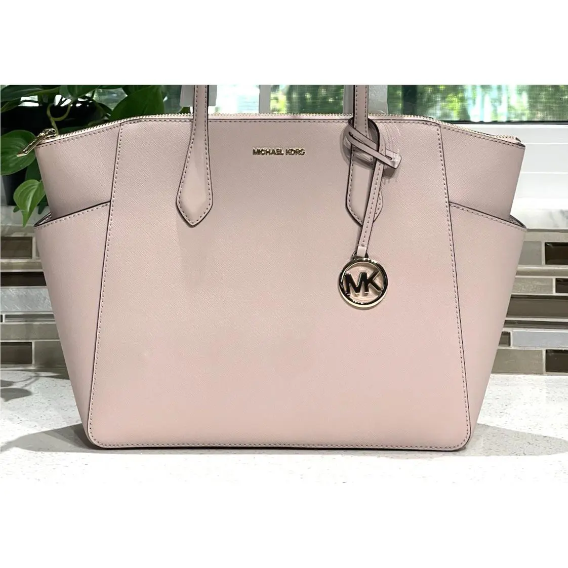 Michael Kors Marilyn Medium Large Zip Tote Shoulder Bag MK Blush Pink Leather