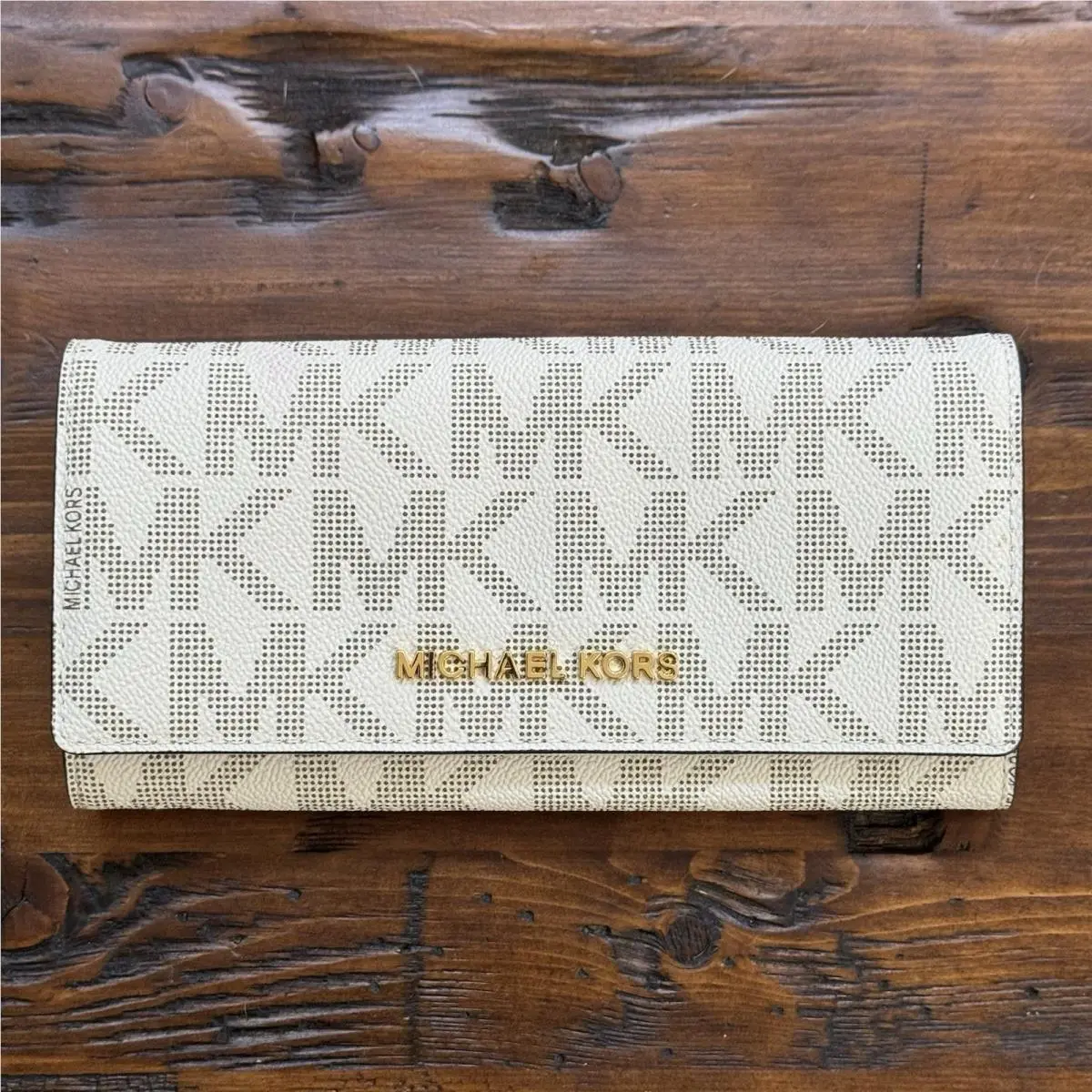 Michael Kors Vanilla Signature MK Jet Set Travel Carryall Pvc Wallet Receipt