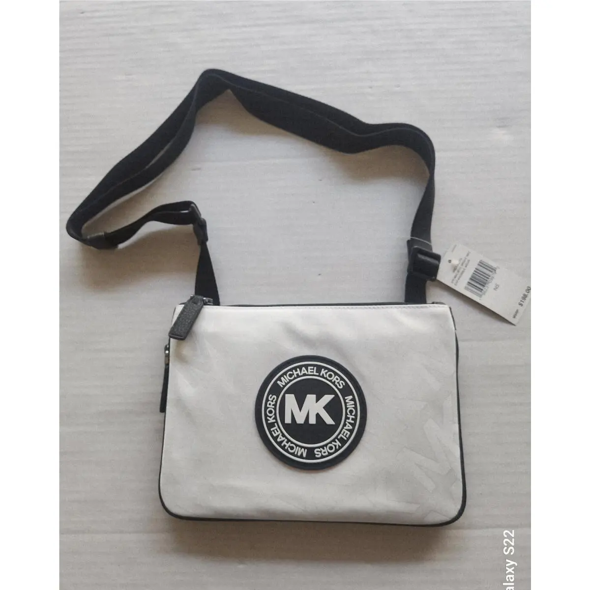 Michael Kors Brooklyn Bright White Expandable Messenger Bag - Unisex - 10` x 7`