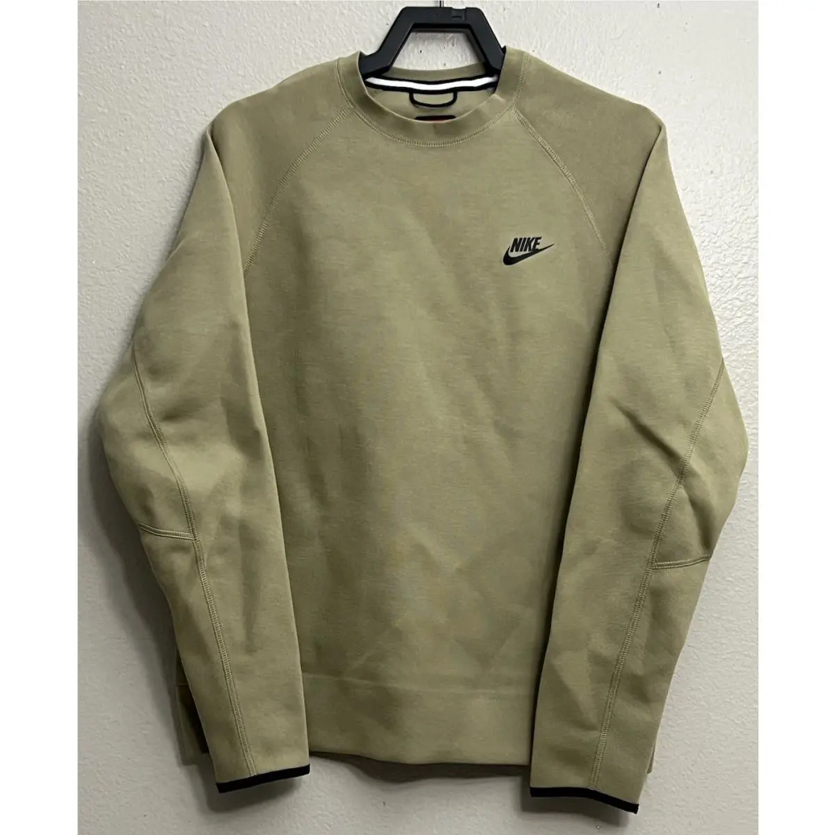 Nike clothing - FB7916-276 - FB7916-276 - Neutral Olive (UPC: 197597278445) 0