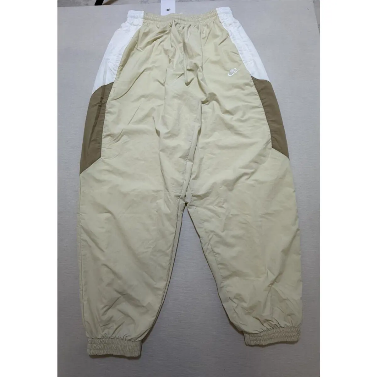Nike clothing - HQ6114077 - HQ6114077 - Gray (UPC: 0197859713011) 1