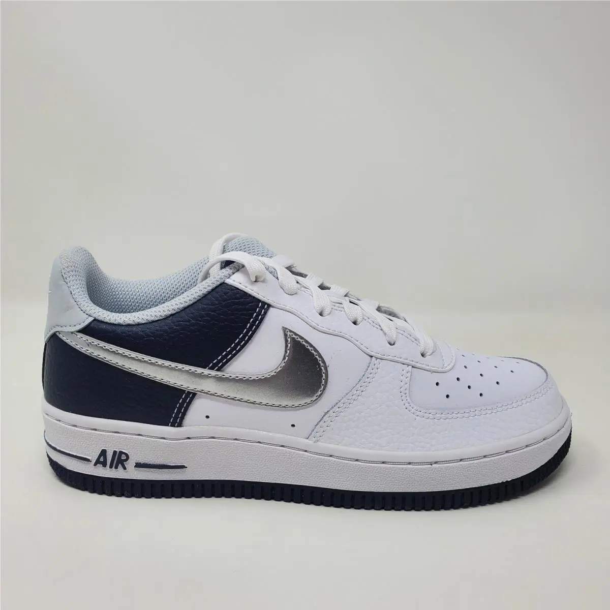 Nike shoes - Nike Air Force 1 Low LV8 GS - White 2