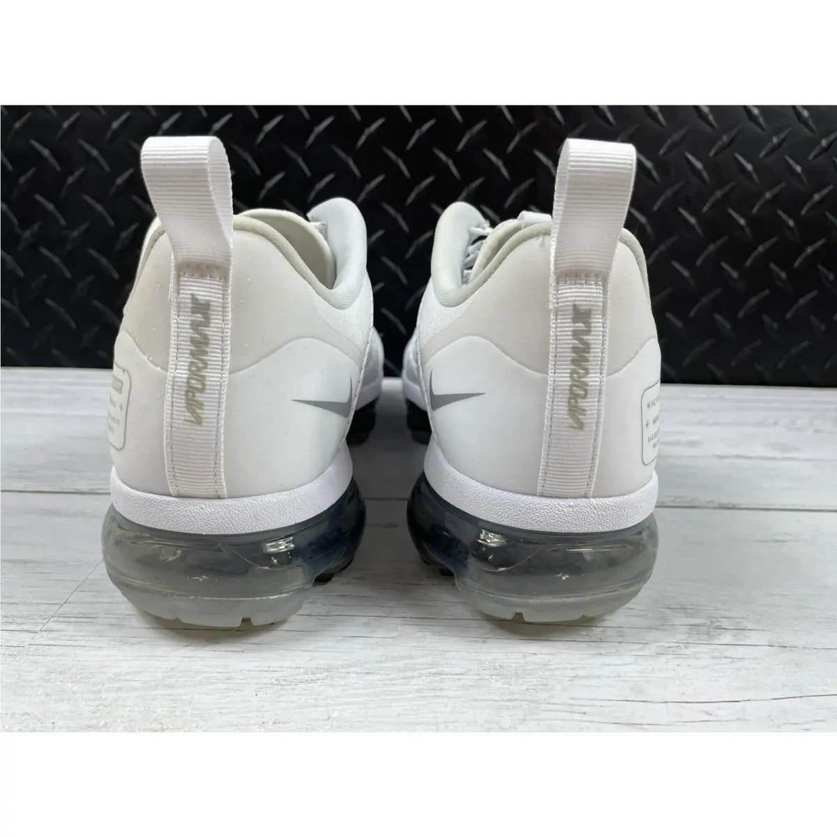 Nike shoes - Nike Air Vapormax Run Utility - AQ8811-100 - Red (UPC: 0191887652397) 5