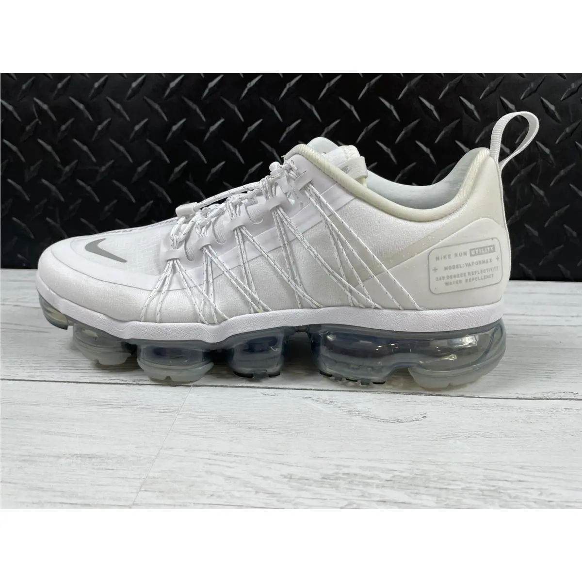 Nike shoes - Nike Air Vapormax Run Utility - AQ8811-100 - Red (UPC: 0191887652397) 7