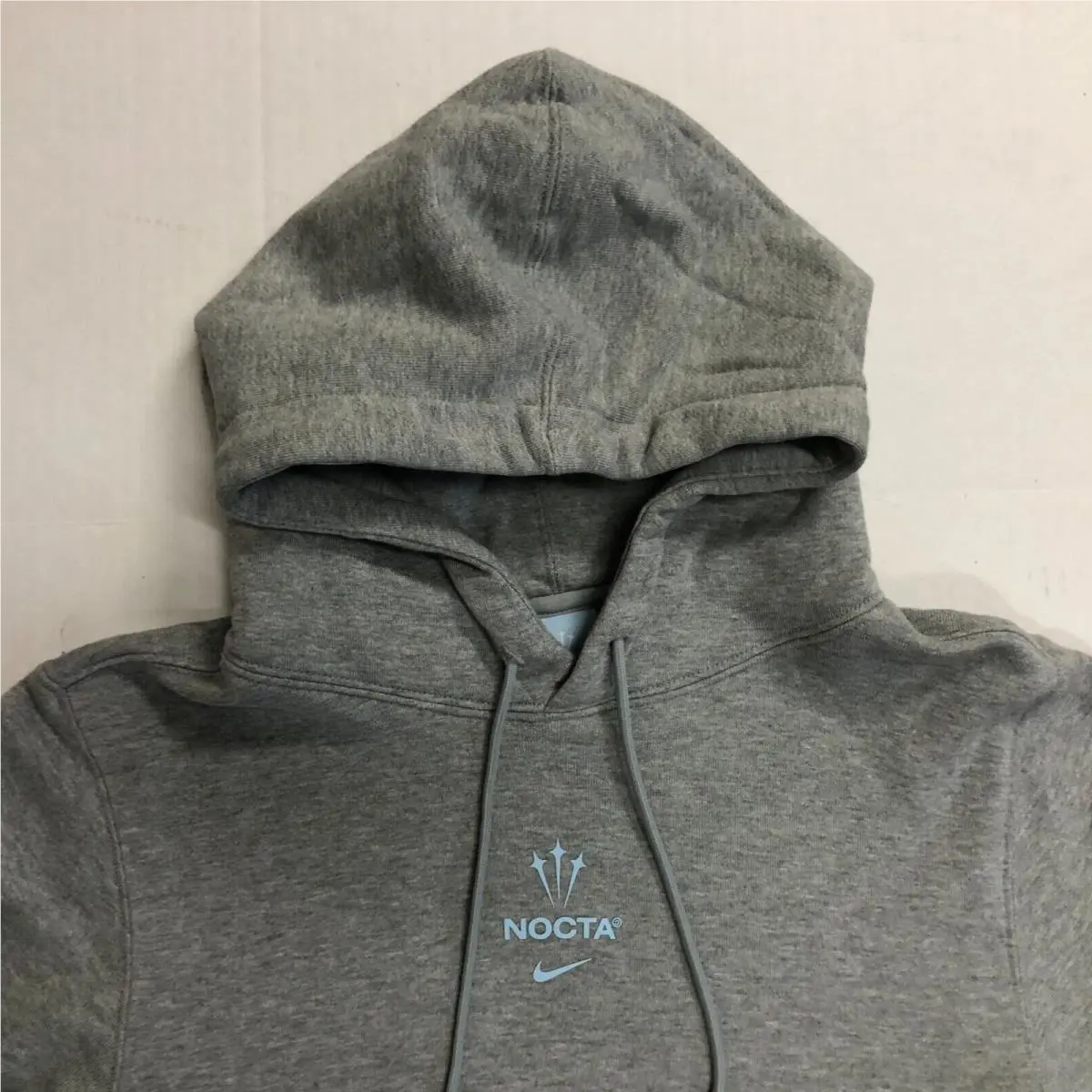 Nike clothing - Gray (UPC: 196147074681) 0