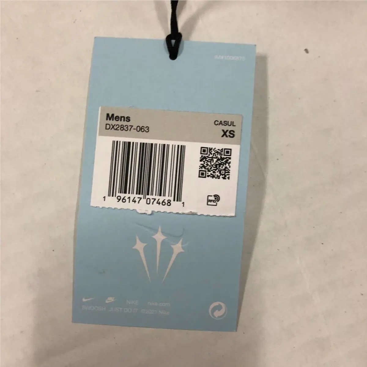 Nike clothing - Gray (UPC: 196147074681) 3