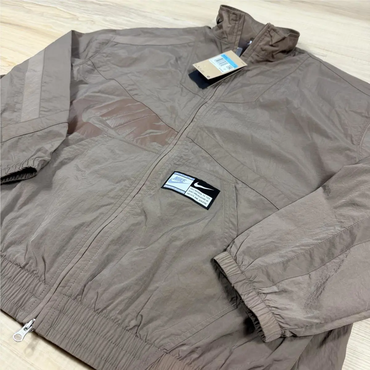 Nike clothing - Brown 4