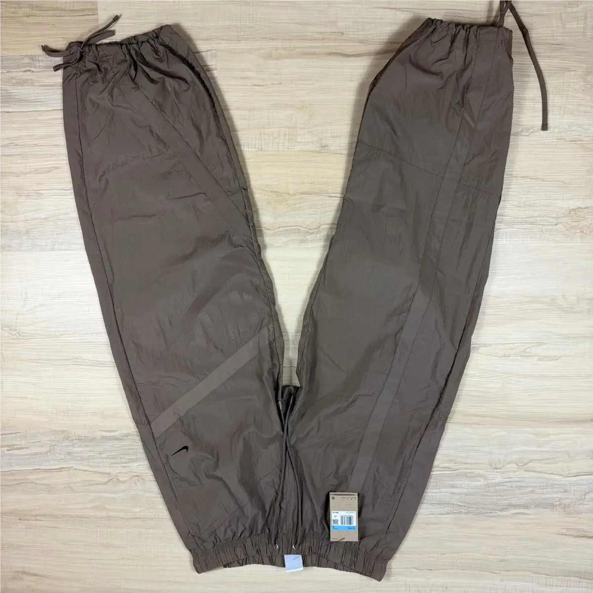 Nike clothing - Brown 9
