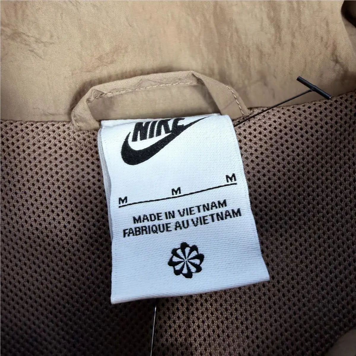 Nike clothing - Brown 3