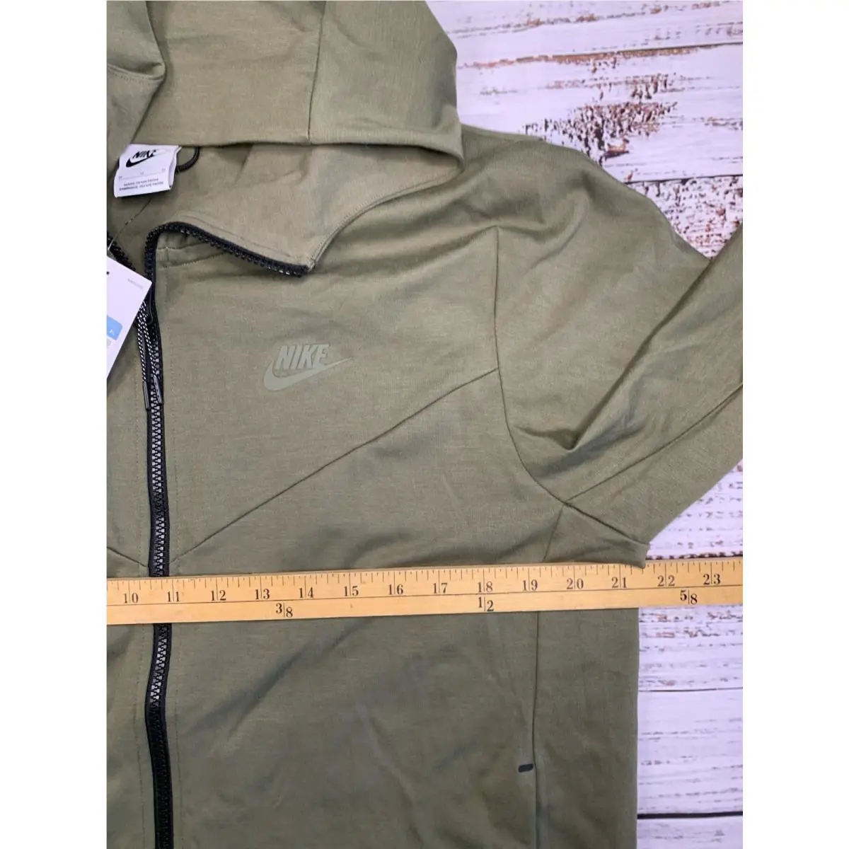Nike clothing - Green 2