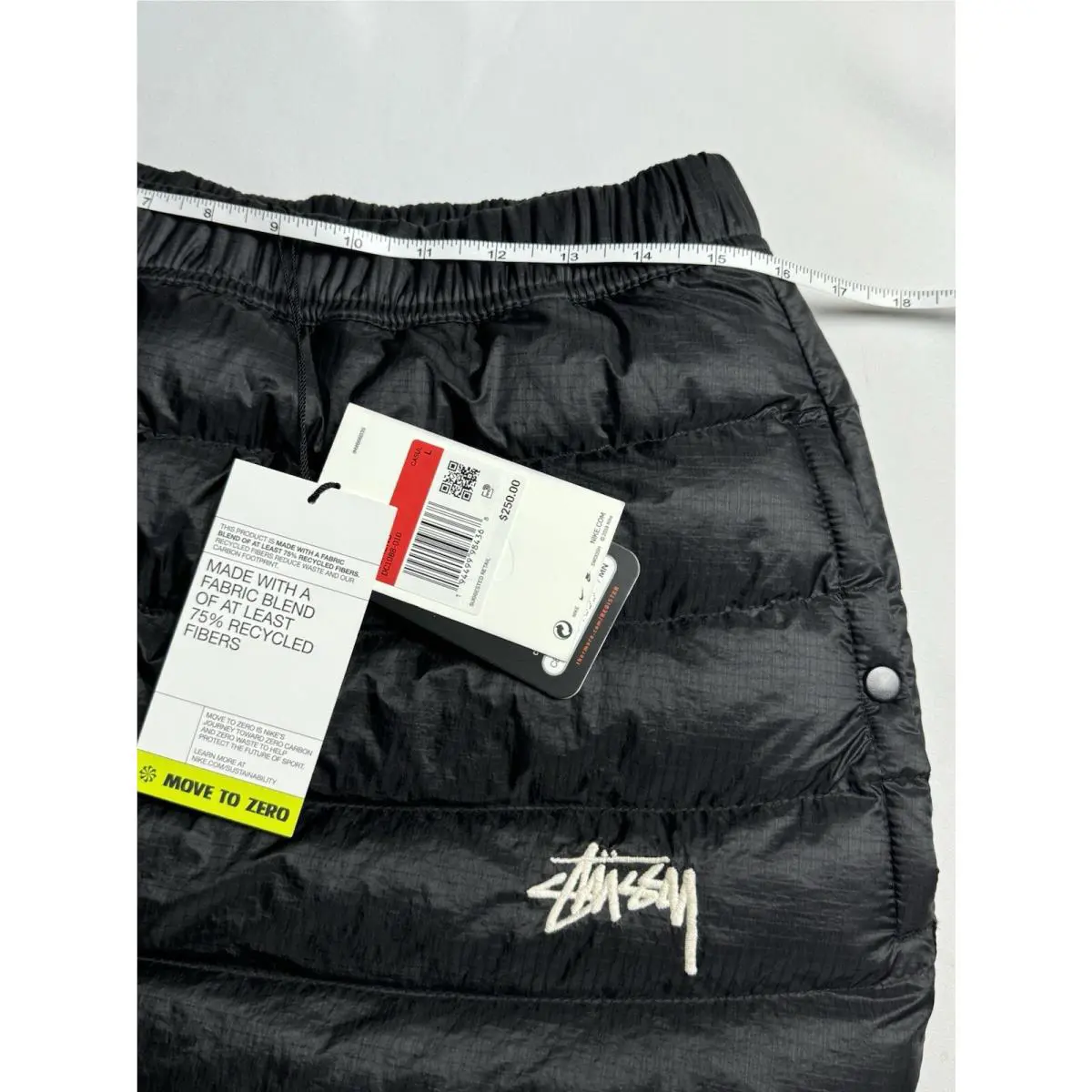 Nike clothing - Black (UPC: 194499984368) 4