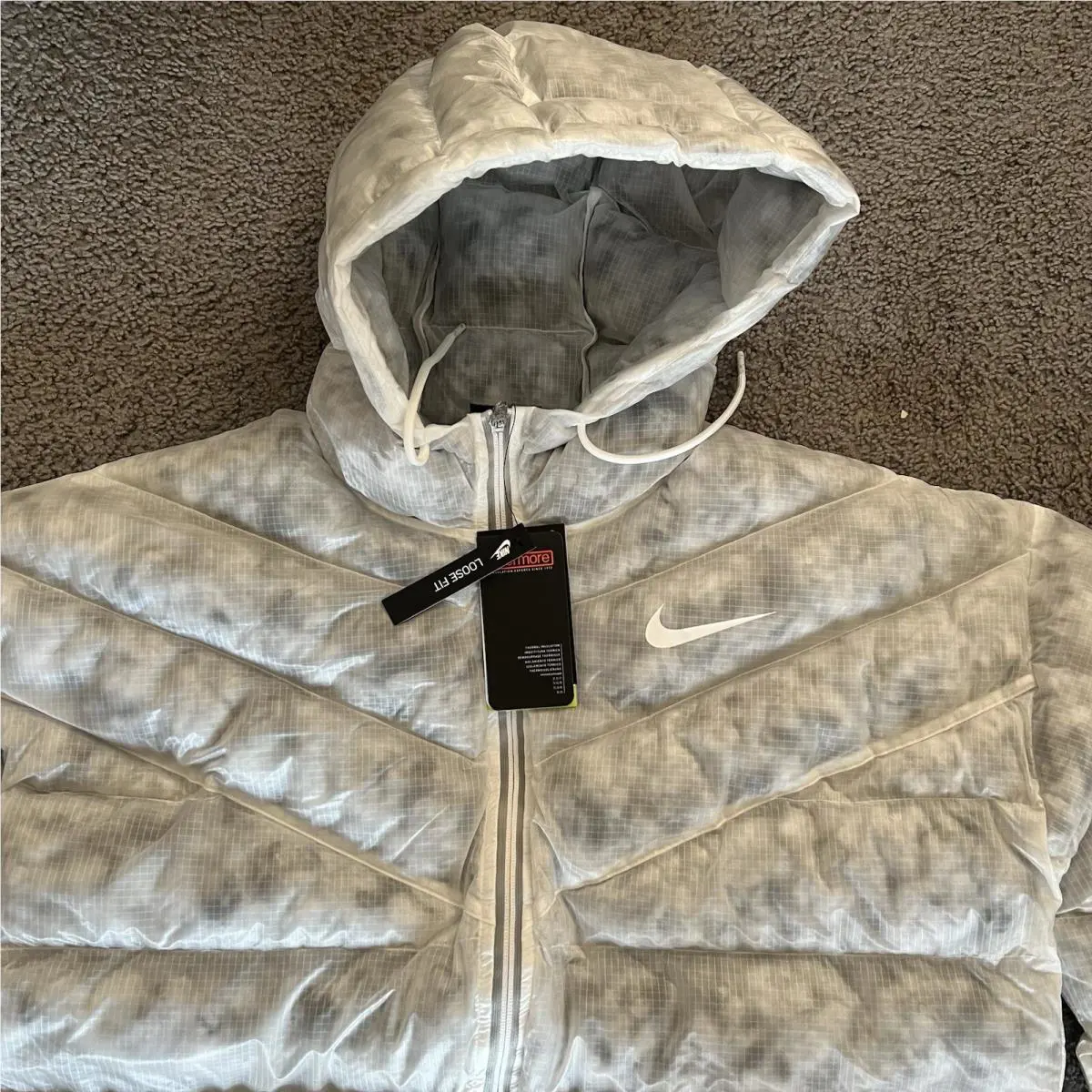 Nike clothing - Marble EcoDown - Marble EcoDown - CZ1909 CZ1909-121 - White (UPC: 194499306054) 1
