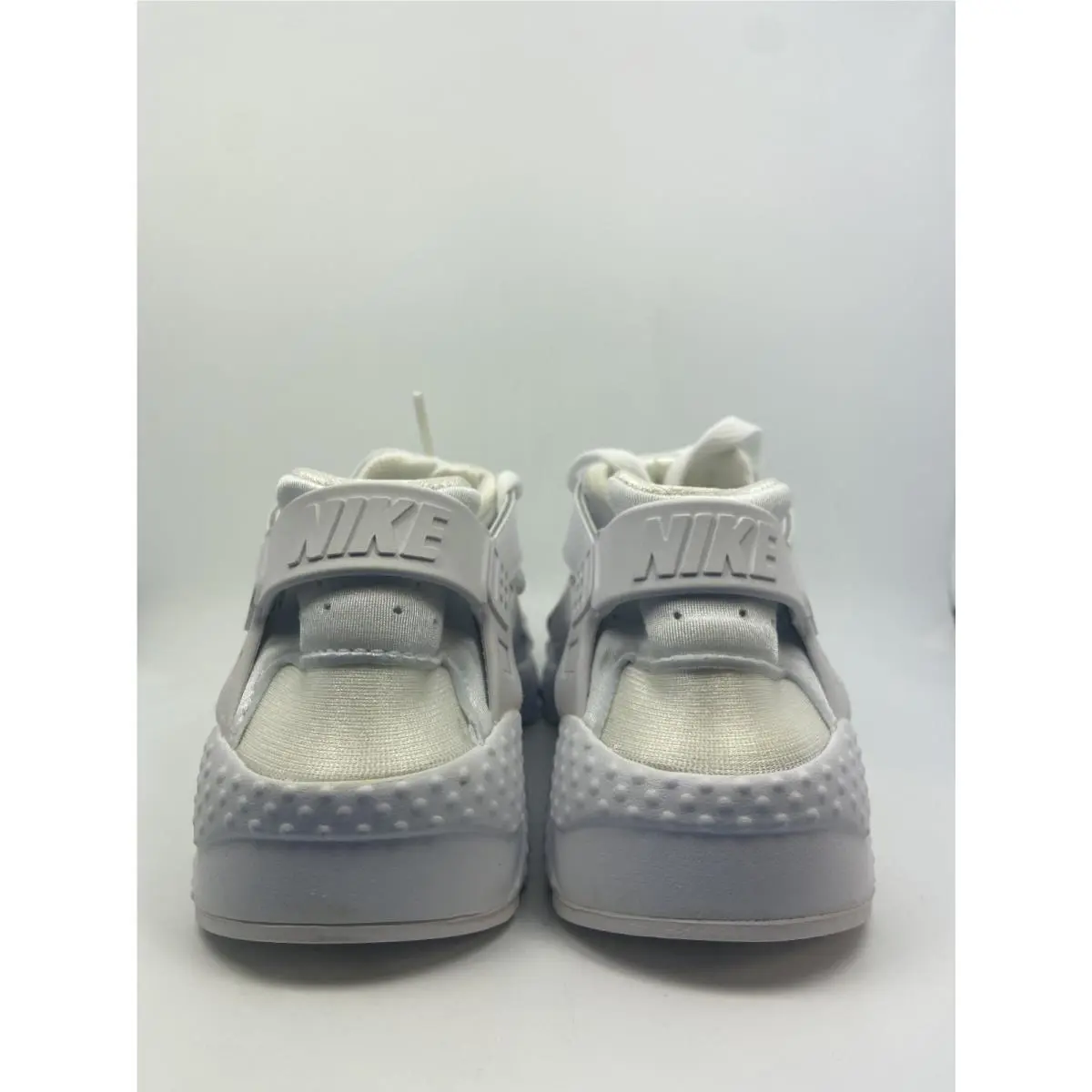 Nike shoes - White (UPC: 826215357698) 4