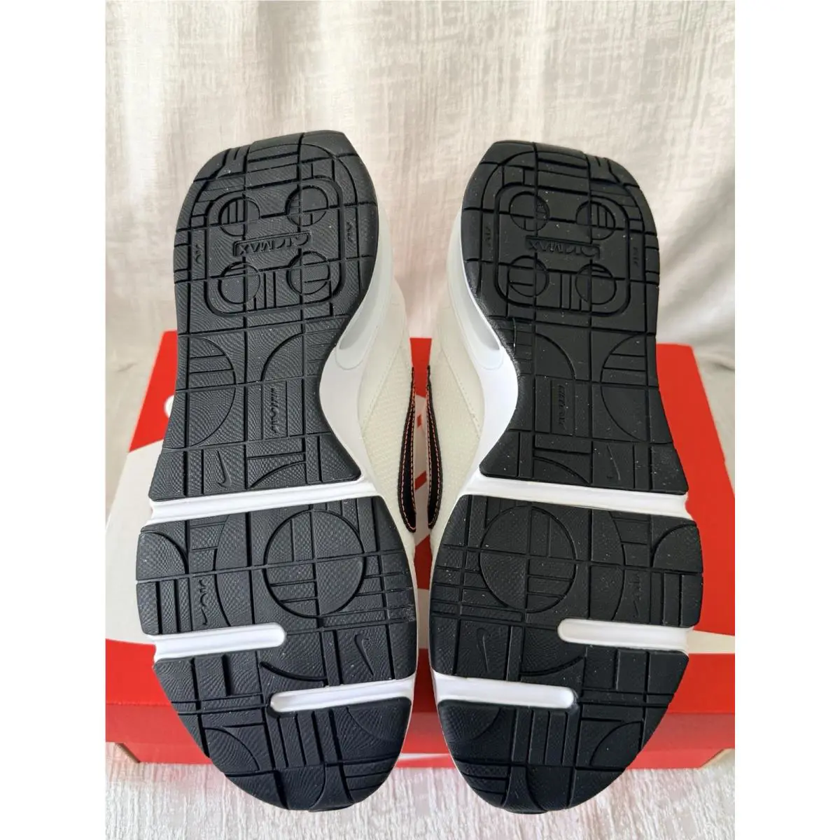Nike shoes - Nike Air Max INTRLK - Air Max INTRLK - White 5